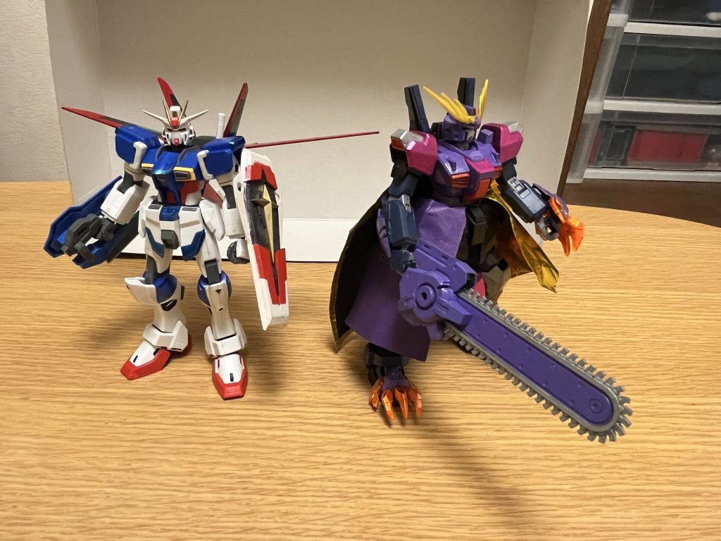 フォースインパルスガンダムエクストリームとも並べてみました。