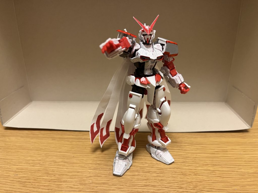 創世能力本機最大の特殊能力であり、簡単に言うと「世界を作り変える力」「どんな願いをも叶える力」である。この能力を行使する事で、死者蘇生、無機物から有機物の創造、さらには世界を思いのままに作り変える事すら可能で、この能力を以下のような様々な応用もできる。特殊なバリヤーで敵を閉じ込める。青い板状の足場を生成する。この足場を使って、擬似的な空中歩行したり、その足場を空中に浮かせつつ狭めて高速移動を封じる事が可能。一時的に壁を張って防御する。ブラックホールを作る。取り落とした武器を随時手元に移動、または再度創造させる特殊能力への耐性を持つMSは、この創世能力の影響を受けずに現存するが、それを差し引いても世界改変をも可能とする超絶的な特殊能力は、正に「何でもあり」と言える。ただし、そんな人智を超えた力は、決して無制限に使える訳ではなく、使用する為には人々の強い願いをリソースとする必要がある。一応、本機のパイロット1人の強い願いだけでも使用可能ではあるが、その場合は世界改変や叶えられる願いには限度があり、体力の消費も激しく空腹に見舞われる。