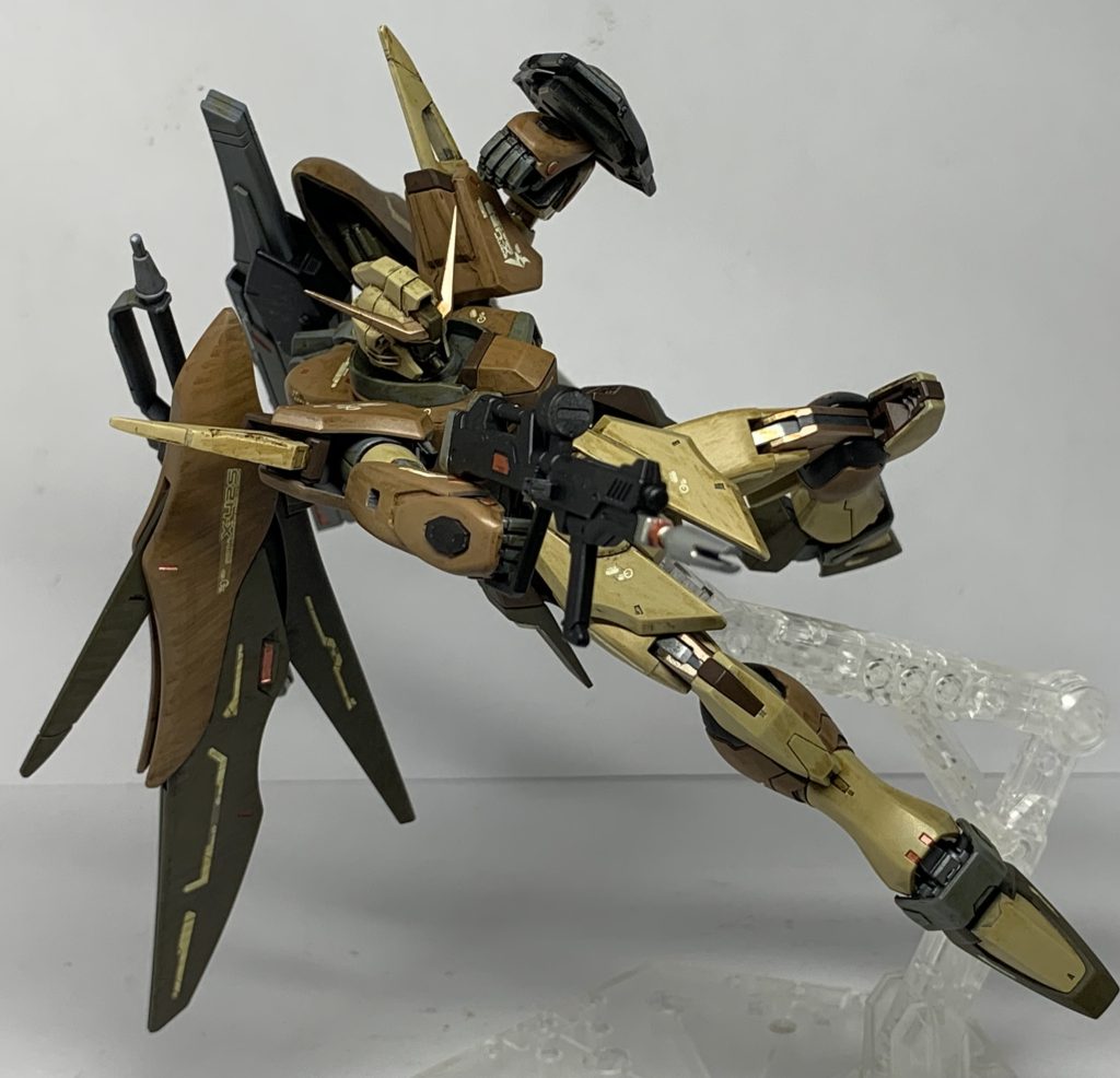 ビームライフルポージング。