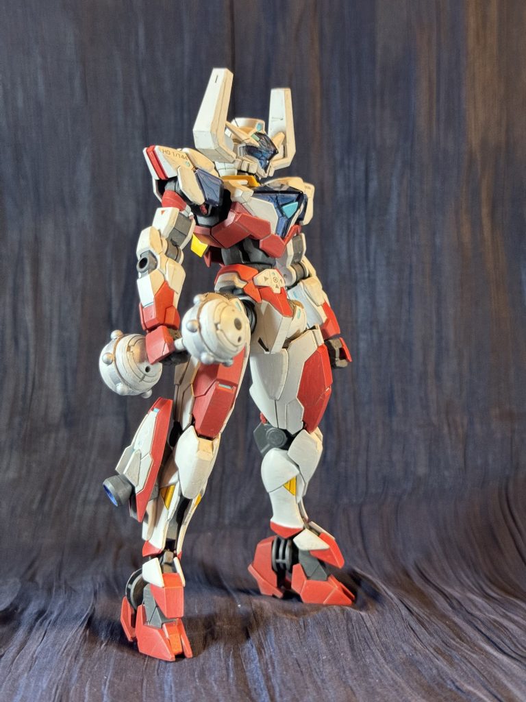 調色した蛍光塗料でシェルユニット内モールドを青っぽく塗ったのですが手持ちのブラックライトでは上手く光らせられず撮影は断念しました。