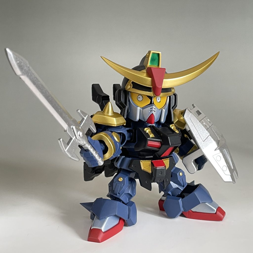 「我が求めるのは、最強の武者の称号よ！」カードダスのポーズを再現したくて瞳を描いてみました。