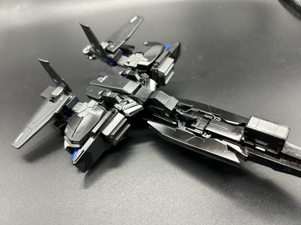 コア・トップAパーツで構成される戦闘機。 主武装であるハイパー・メガ・ビーム・スマートガンを使用可能であるため火力は高い。コアブロックなしでも無線誘導による運用が可能。