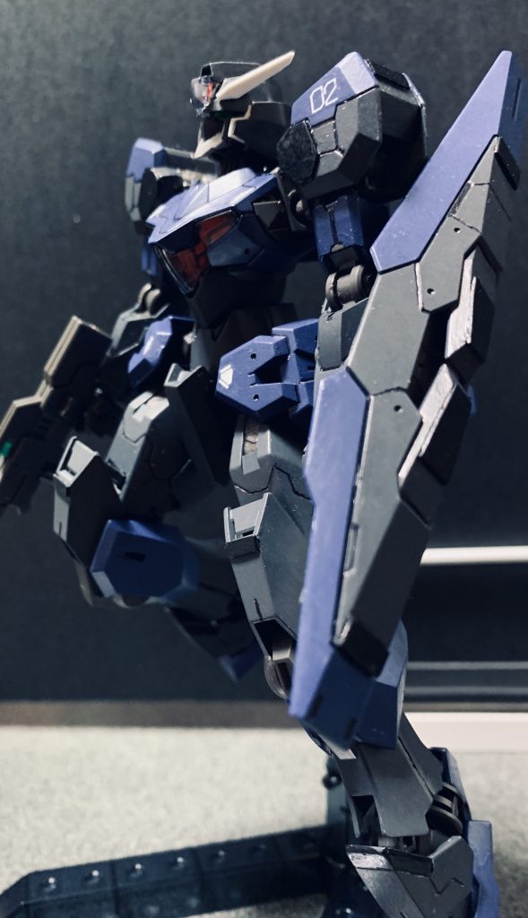 合わせ目も全然ないし水星の魔女のキットは毎回感心、感動しながら組み立てております。素組みでも十分カッコいいですよねガンヴォルヴァ。作った事がない方は是非どうぞ