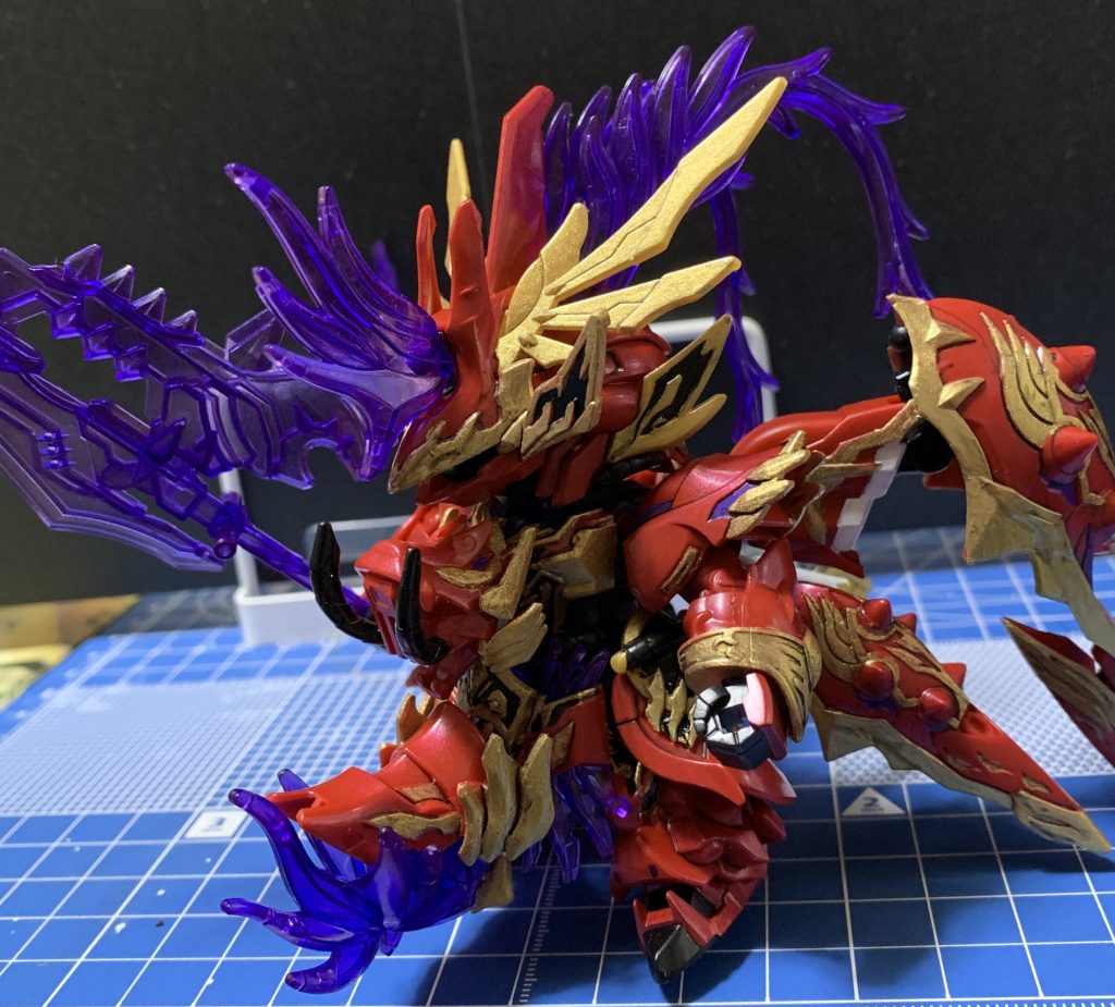 クシャトリヤの羽も曲者でした。ムラがすごい！でもナイチンゲールのカッコよさ伝わってほしいので横でも撮影しちゃう。SDは何かでリベンジしたいですね。