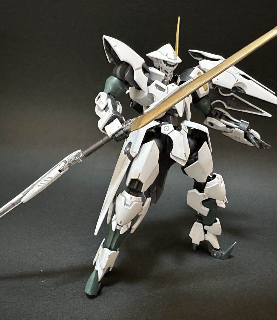 つくりながら、最近みたなにかに雰囲気が似ている気がする････と思ったらフロロー判事でした。筆塗り・全塗装ガンプラ　２０２３　その６２