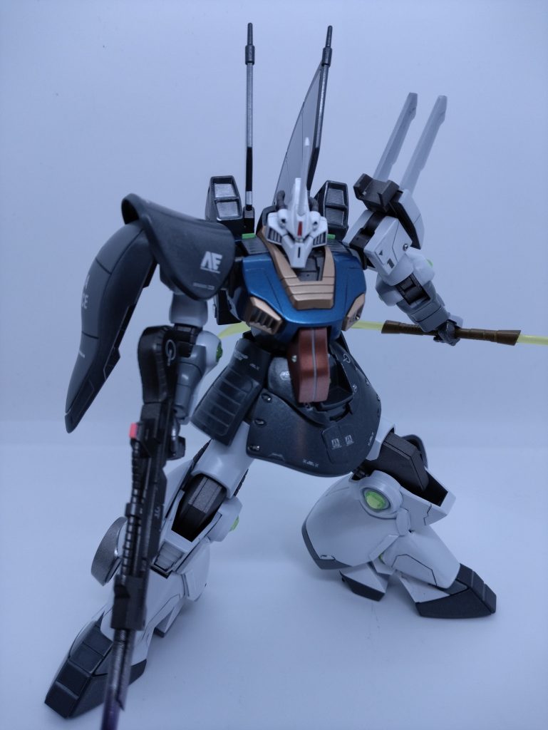 ディティールアップはスジボリと100均デコパーツ利用してます😊