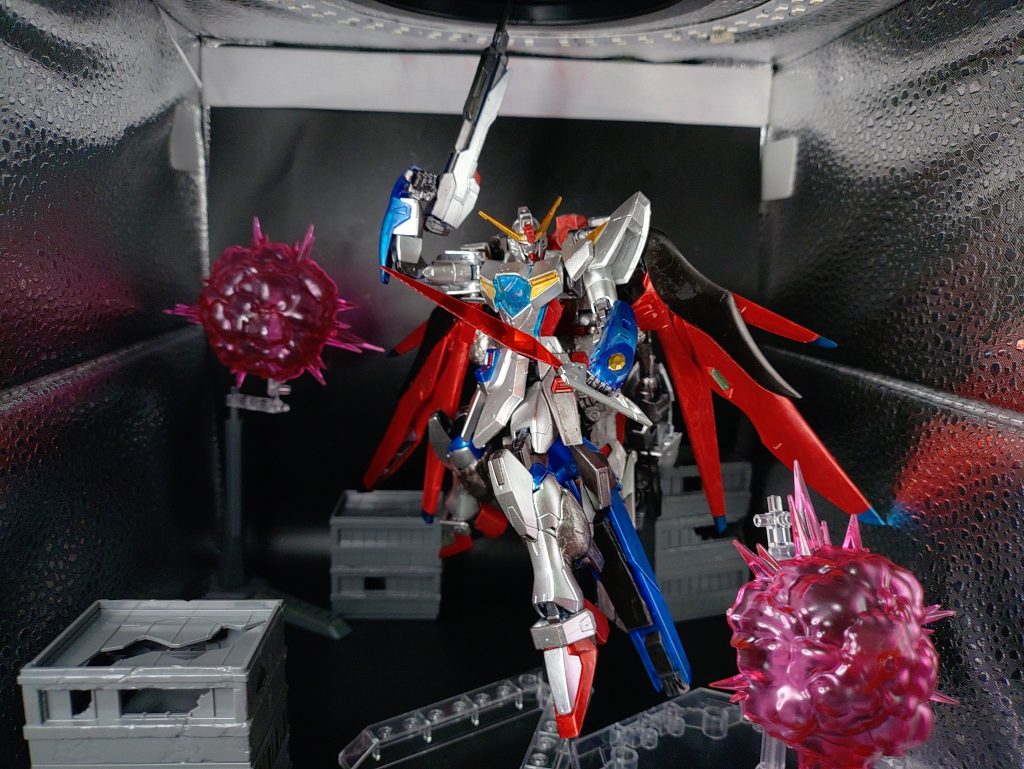 ◯アクションビームブーメランの展開。デスティニーモードではデスティニーガンダムと同様にビームブーメランを使用します。また、実態のシールドは撤廃しストライクフリーダムと同様に二丁のライフルを装備します。