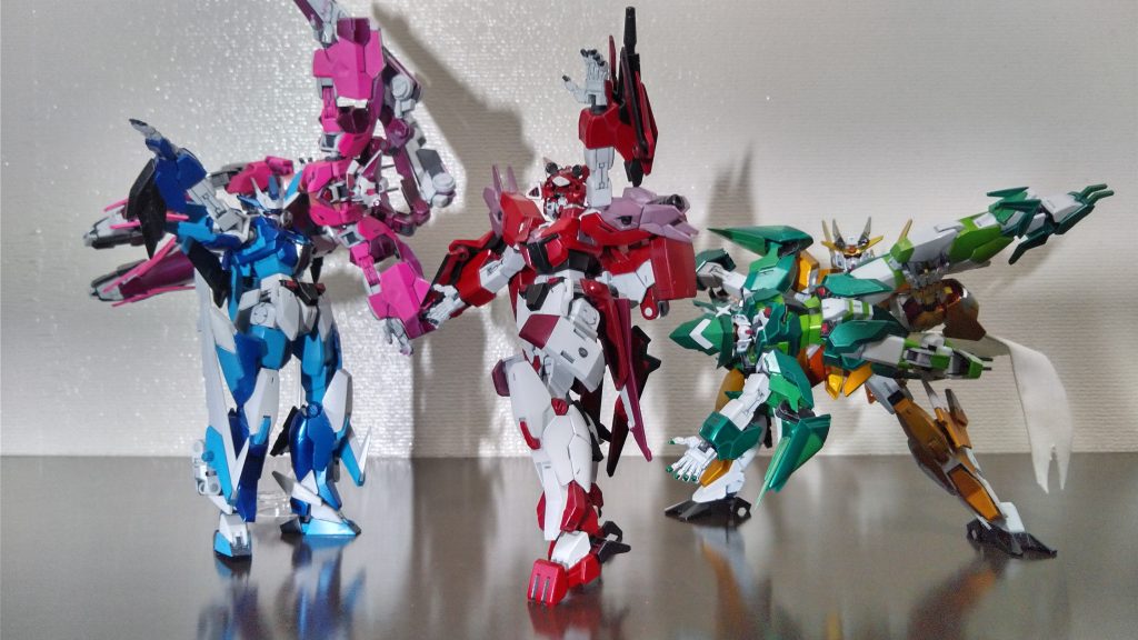 5人での再現。ゲームでコラボしたときはキラメイシルバーとマリアさんがハブられてました。ちなみにこの複雑な名乗りポーズですが一番頑張っているのはガンダム・アメノハバキリ(青)です。この姿勢を維持するの結構大変。こんなの子供がごっこ遊びでマネできないよ!