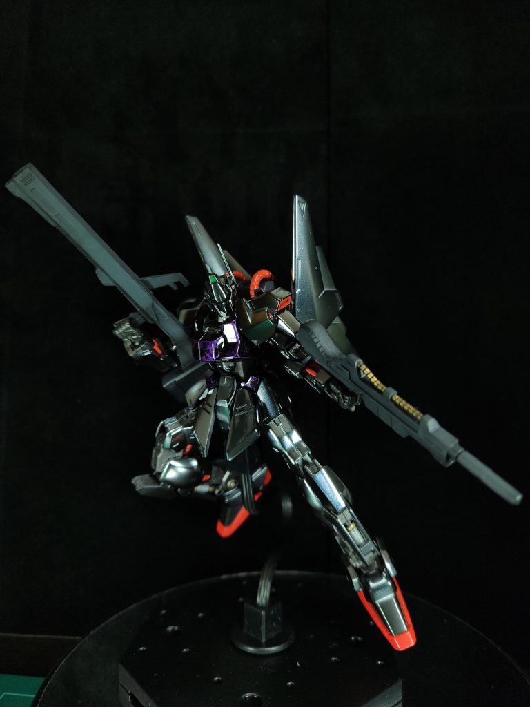 バズーカも持たせて。