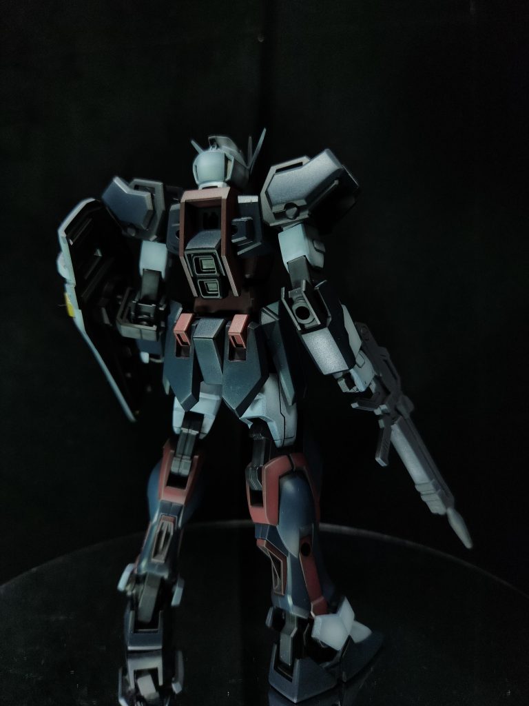 渋いカラーリングでかっこいいです！