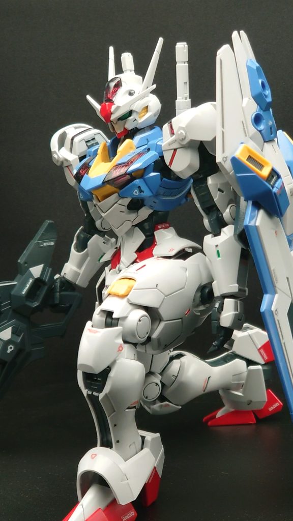 膝立ちも違和感なくバッチリ