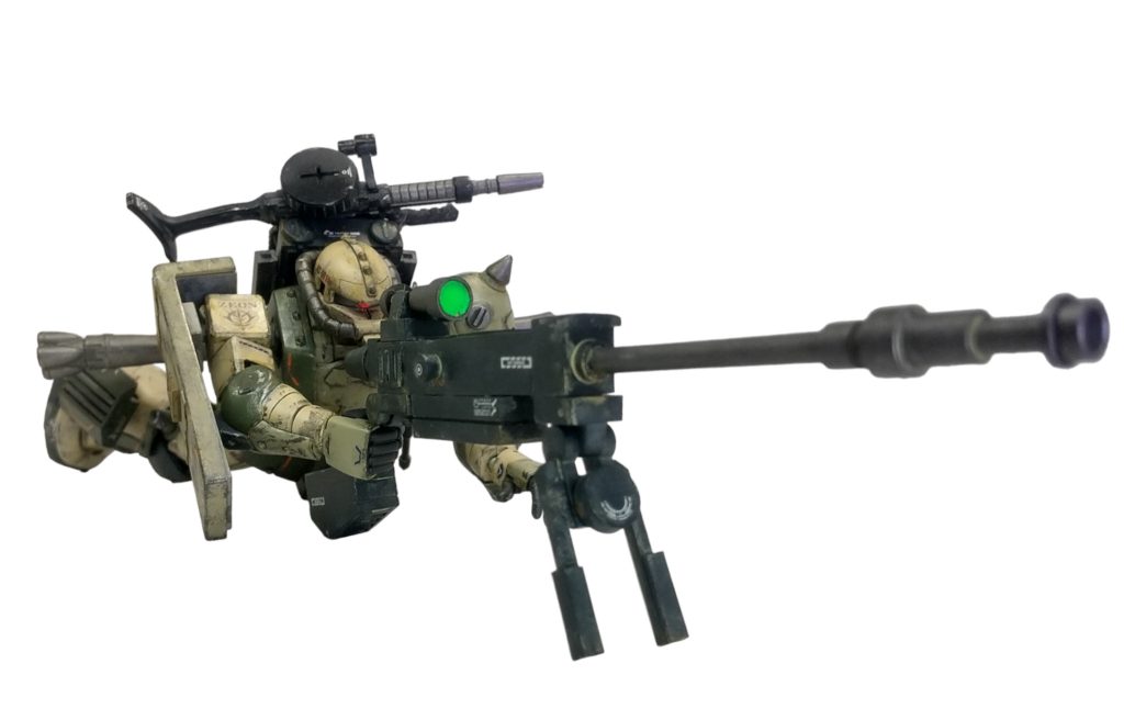 今回の売りは、可動式バイポッド。寝ながら狙撃には欠かせません。BLKとプラ棒で作成