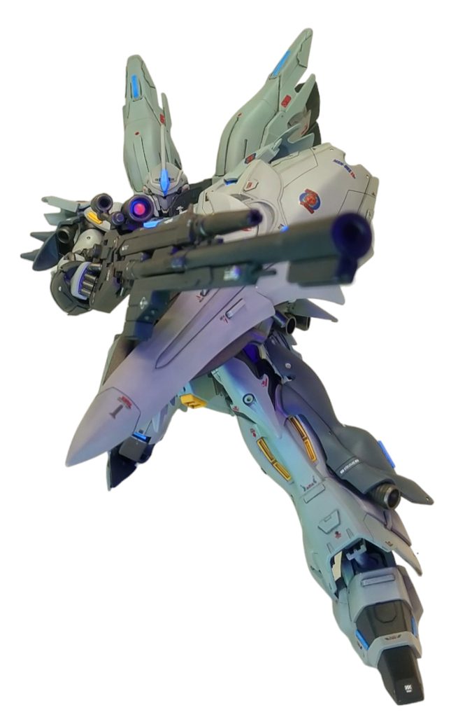 長物を持ったら膝立ちをする。そして、テストに臨むが、ちょうどその時、連邦が秘密裡に製造したフェネクスさんが近くに居て😆。。。。