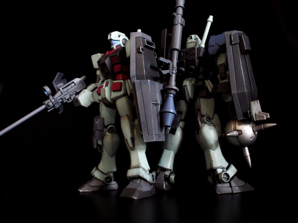 次作は余ったパーツたくさんつけようキャンペーン第2弾。ほとんど全身同じ色で、別コンセプトの機体です。