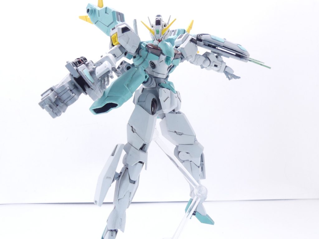 シグルコンバットナイフ(シザー):ソードユニットのうち、アーミーナイフとソーはシグルブレイドと同一材質に改良された。一部武装には塗りを増やしています。