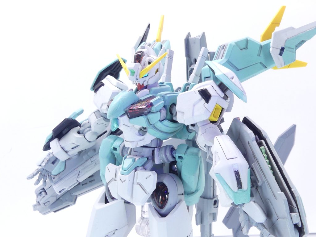 完結編小説ダイジェスト版第3改「アルザスの希望(ガンダム)」あたし、アルザス・リースリングは、キルゴアの勇者パーティーなる謎生物と仲良くなり、おまけに彼らのいた世界・「キルゴア」からやって来た「モンスター」と戦わなければならなくなってしまった・・・!・・・って書くと完全にエルドラ事件のそれよね。モンスター・・・「モンスーツ」がやってきた(そしてあたし達が武装テストしていた)ディメンジョンは「メタ・キルゴア」と命名され封鎖状態に。有志連合・「ネクサス」の会合が開かれ、あたしに全てが託されることになったわ・・・・・・いや、あたしは一人じゃない。勇者パーティーも当然いるんだし・・・勇者・さかなはシュナイデの元、新ガンプラに乗り込んで戦うことになるの。あたしはあたしで、対大軍戦用のガンプラを新規にビルド・・・しばらくぶり~。・・・なんて言ってる場合じゃない、期日は3日。ゲーマスたちは対策プログラムを構築中、間に合うかどうか解らないから、最悪の場合はあたしとシュナイデでどうにかしないと・・・