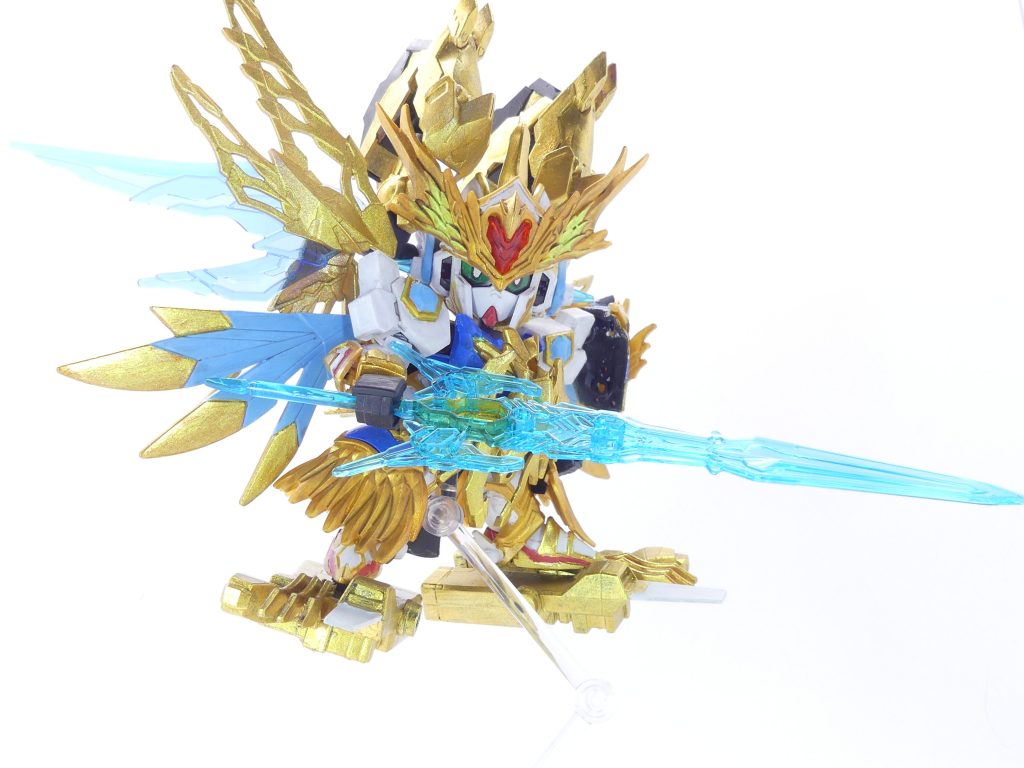 ガンダム・グリフォンシャインアーサー:シャインアーサーとストームグリフォンIIがドッキングした姿。ストームグリフォンII側からエネルギーを供給するためENについてもある程度復活するほか、グリフォンテンペストールギスと同様の機動力の向上、ウインドメモリの使用による風系魔術攻撃力の向上などをもたらす。・・・しかし、今のシュナイデは今までのシュナイデとは違う。シャインアーサーに組み込んだレアシステム「ソウルドライブ」に対応した武装をひっさげているのだ。第5改で。グリフォンテンペストールギスと違い大将軍的に盛っています。テンペストールギスへも当然接続可能。製作ストーリーで。