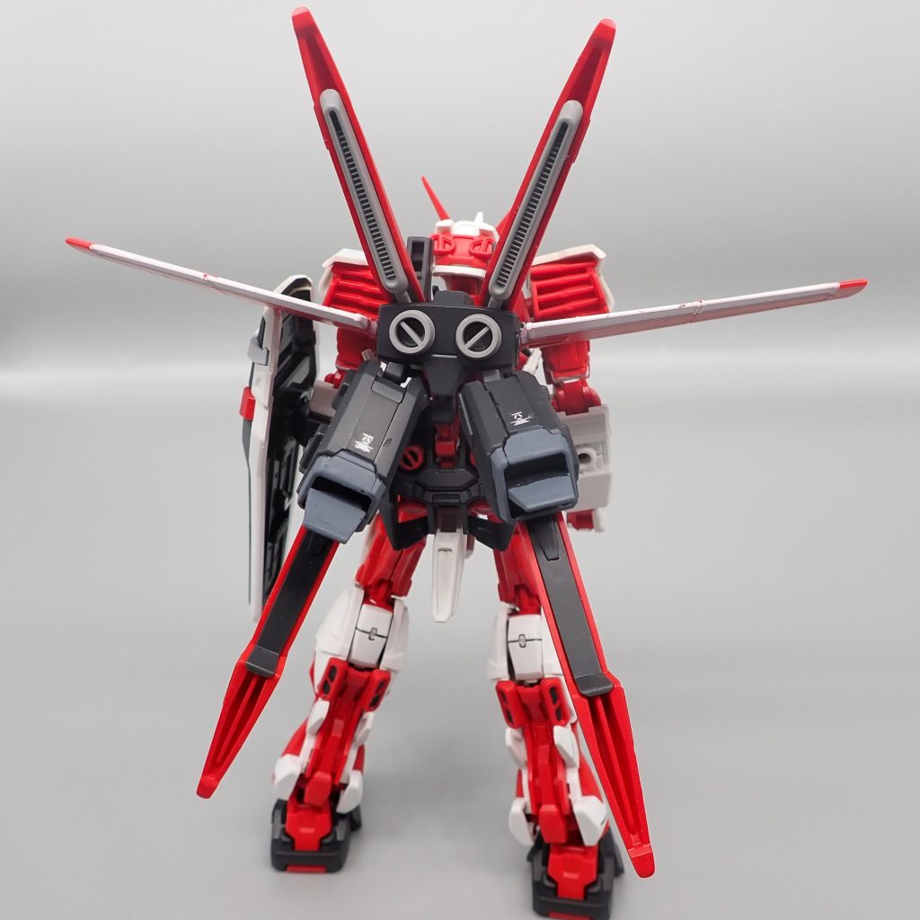 レッドフレーム–3枚目/制作者：アンジェロのプラモデル工房