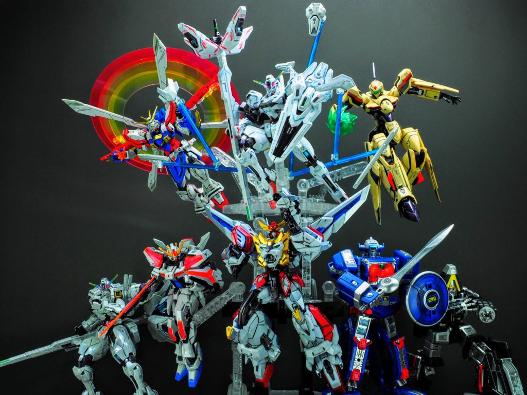 最近製作したプラモたち。ガンダム以外も製作していたのですが、単体ではアップ出来ないと思いますが、ガンプラが混じっていれば お許しいただけるかと思ったのですが、いかがでしょうか(;^_^A