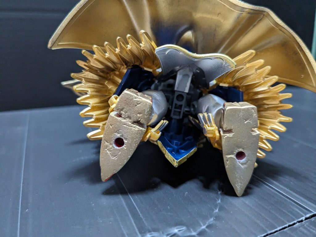 肉抜き穴をパテで埋めたが処理が甘く接地が悪くなってしまったしっかりやすり掛けがを