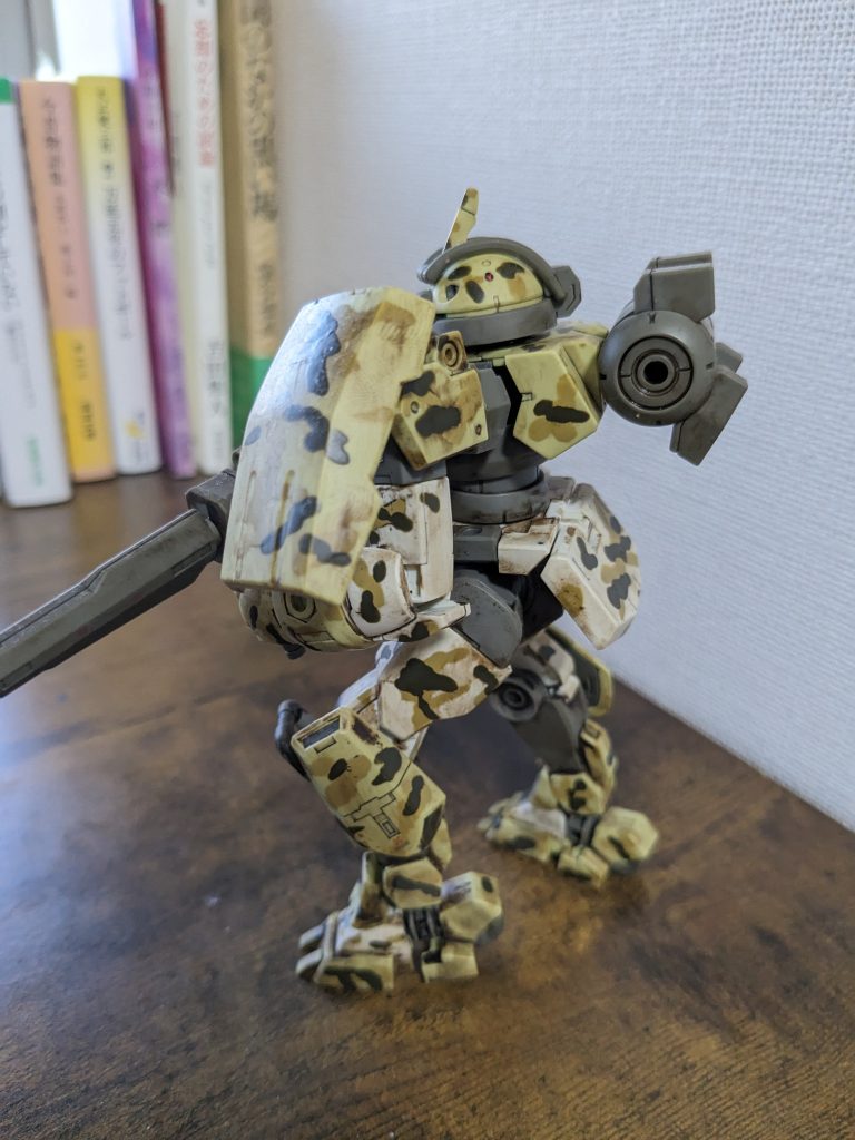 側面デミトレーナーはこの脚部についてる大型スラスターの可動が優秀なのが個人的に一番好きなポイントです。