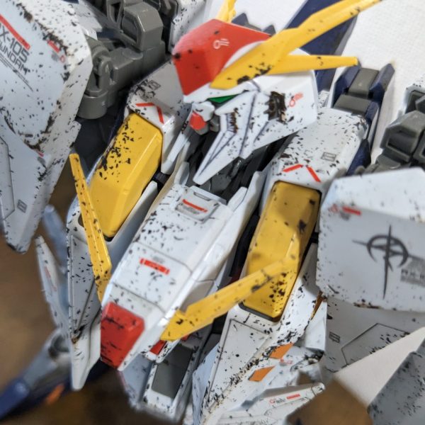 クスィーガンダム スポンジチッピング塗装