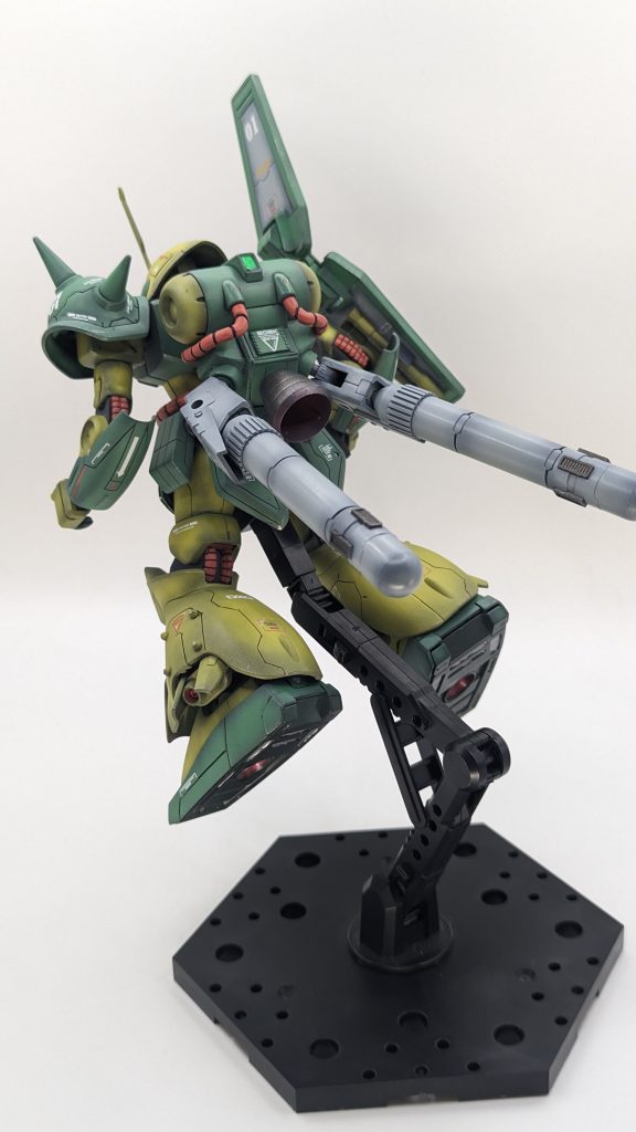 バックパックはディランザにミキシングした時より大きなバーニアに変更、プロペラントタンクはコトブキヤを使用、これは友人から教えて貰ったのですが、使い回しが良く色んなキットに流用可能ですね👍