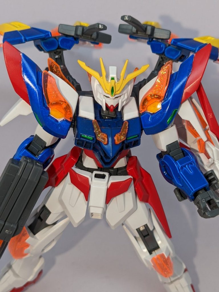 クリアパーツにはラメ入りのグリッター糊を使ってラメを追加してみました。これだけで随分と変わるものだと驚きました。