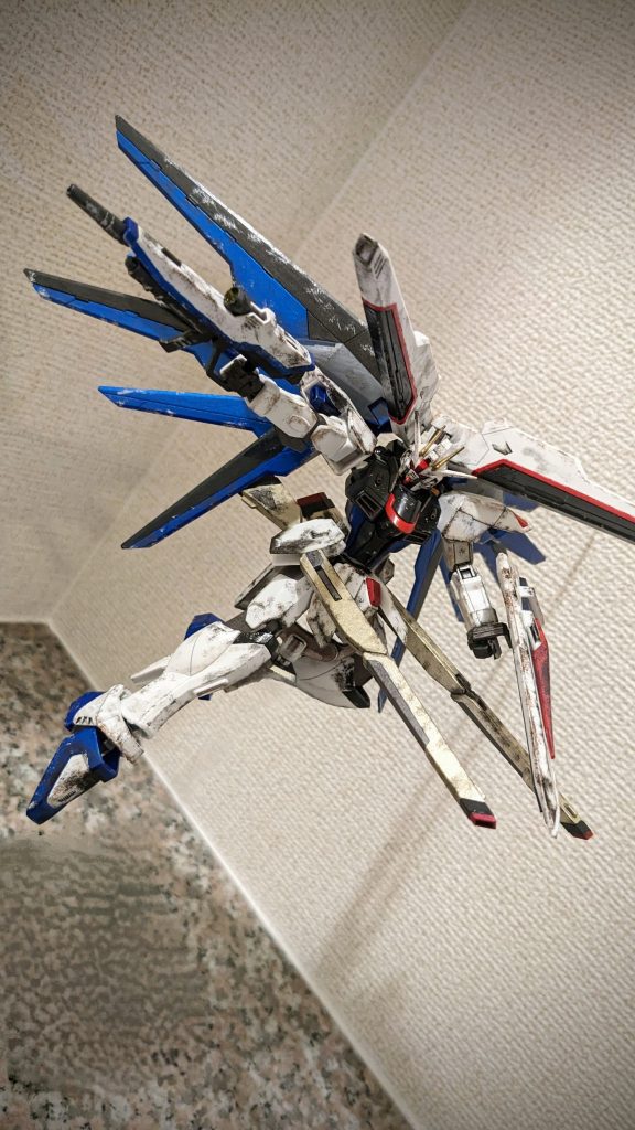 悲しみと、怒りと…少しの希望を抱きながら闘うキラ・ヤマトをイメージしてつくりました。