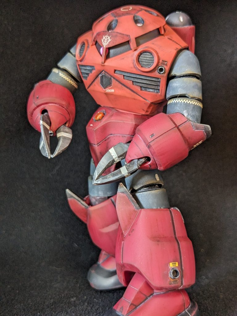 青蟹よりも精悍な感じになるように爪は黒色に…