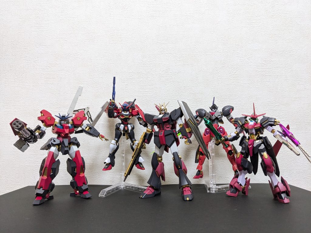 ようこそAve Mujicaのマスカレードへいよいよ全員集合!!最初は「同じ系統の色で連続5作なんて、絶対途中で飽きるだろうな💦」と思ってましたが、気がついたら浮気することなく😅イッキに仕上げてしまいました😆悪役機コンにも無事全員エントリーでき、感無量です😉!!少し経ったらコンテストとは別で「Ave mujica」として投稿したいです。そして!当然の流れ❓として、次はMyGO!!!!!ちゃん達に行こうと思います!!