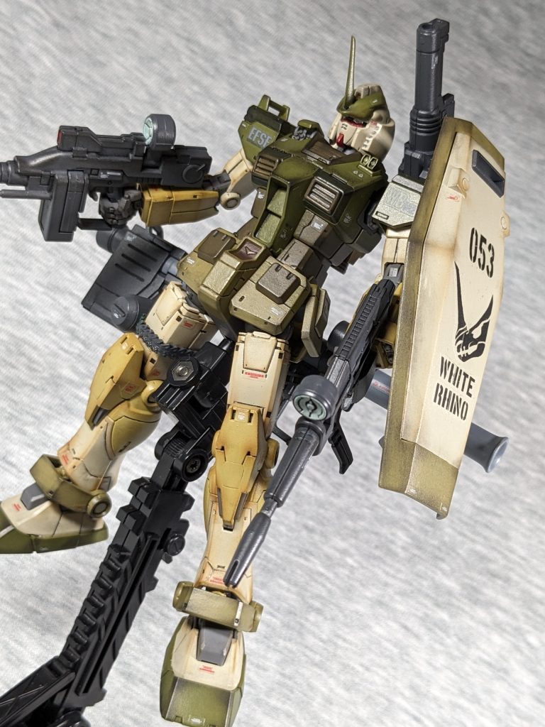 タミヤウェザリングマスターでエッジ部分を♪