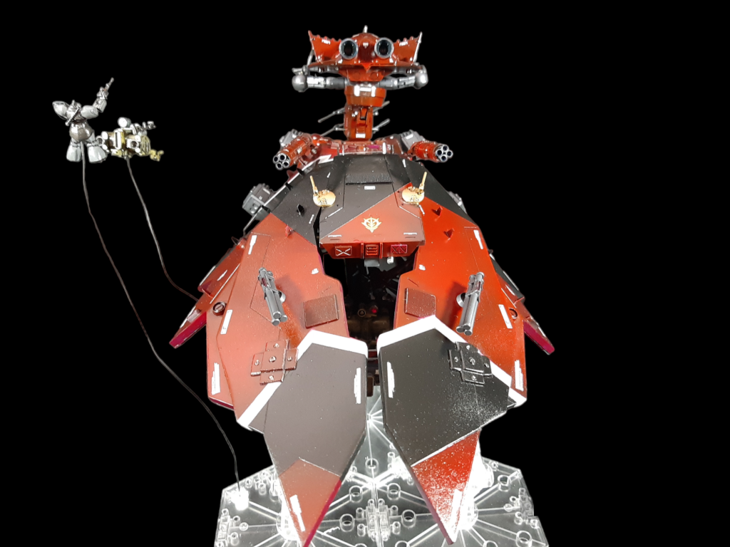 後部には着艦デッキも作成しました。