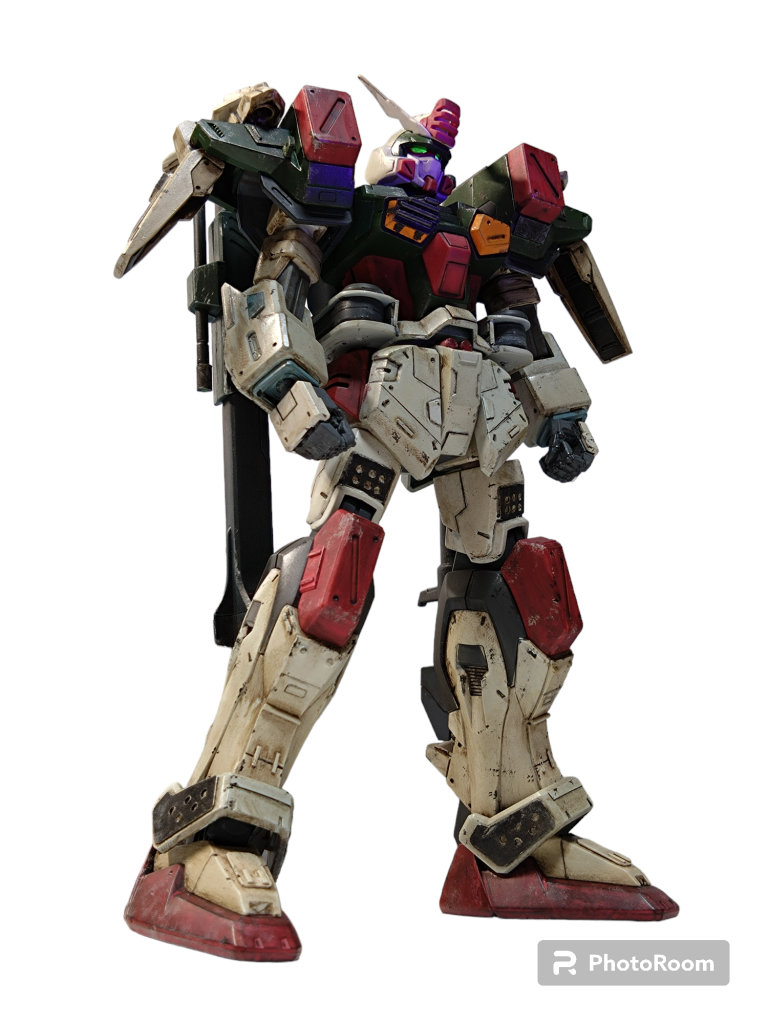 何だかバランス悪く見えてしまうなぁ。足の部分は本当はグリーンなんですが当初ブラックにするつもりで足の部分は赤に。ブラックは不評だったので元のカラーに。足の部分はそのままにしてます。😅