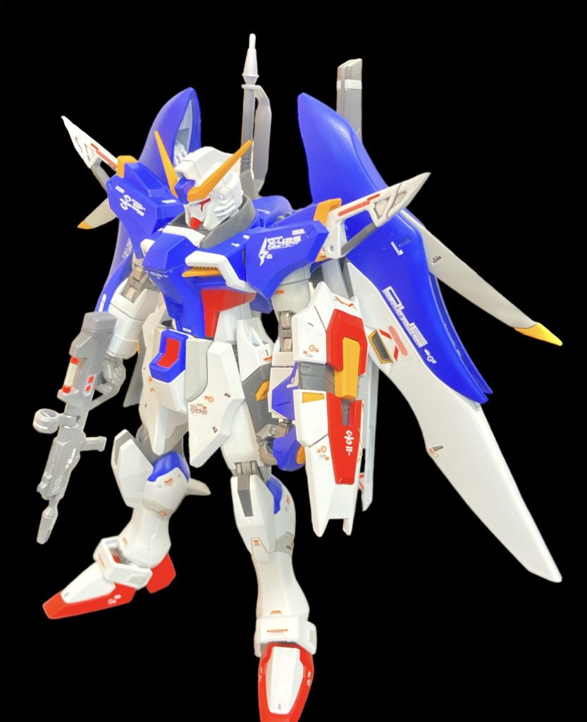 赤とダークグレーの部分を減らして黄色を増やしてみました。