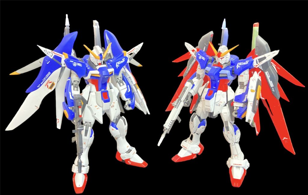 この前作ったRGと並べてみました。後発のHGの方がスタイルいいかな今回も遊べました^_^