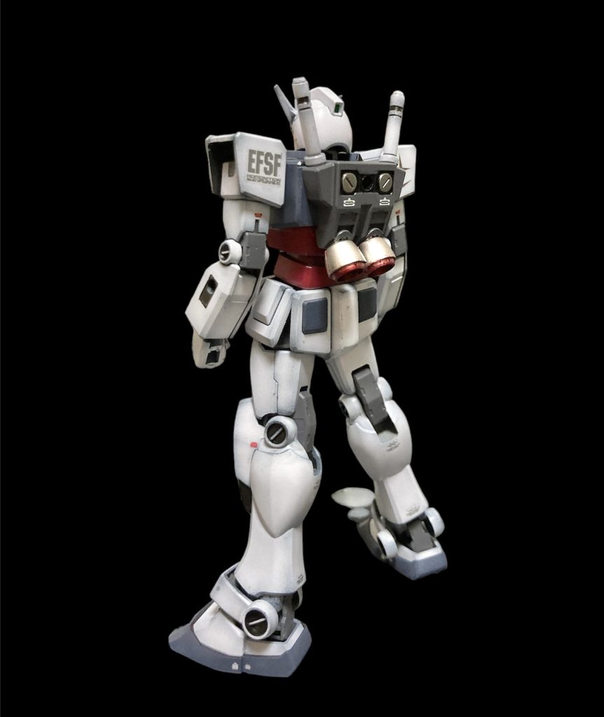 今回もお尻の中抜きをプラ板で隠したのとバーニアの変更は行いました。デカールも前作と似たような配置にしましたが、塗り分け箇所も増やして情報量を増やしました。