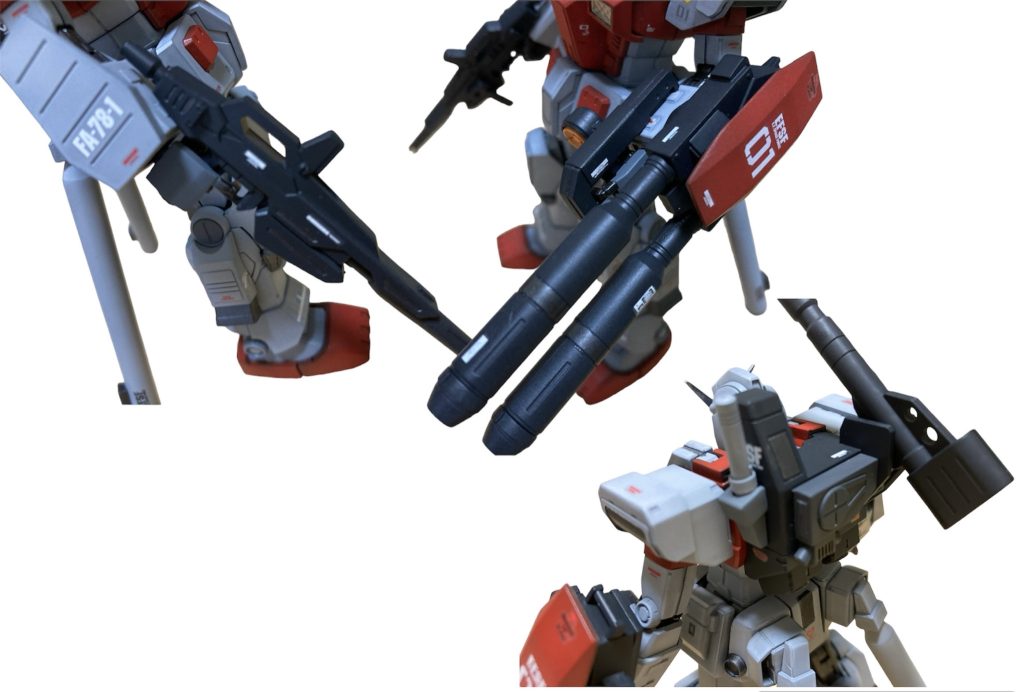 今回の武装はキット付属とは別のものを準備(部品注文でゲット)ライフルはマークⅡ用、左手側の二連ビームガンはサンボル版のFA78用です。ライフルの持ち手のところはオリジンガンダム用ライフルの持ち手を移植し持ちやすくしています(写真では全く見えない)。また、ビームサーベルラックもバックパックアーマーの左に装備しました。キット付属のものよりも高火力化したくて二連ビームガンを大きいものにして、トリガー部にはセンサーも追加。マークⅡの頭部バルカンポッドも取付けたかったのですが肩部のミサイルカバーに接触してしまうので泣く泣く諦めました。