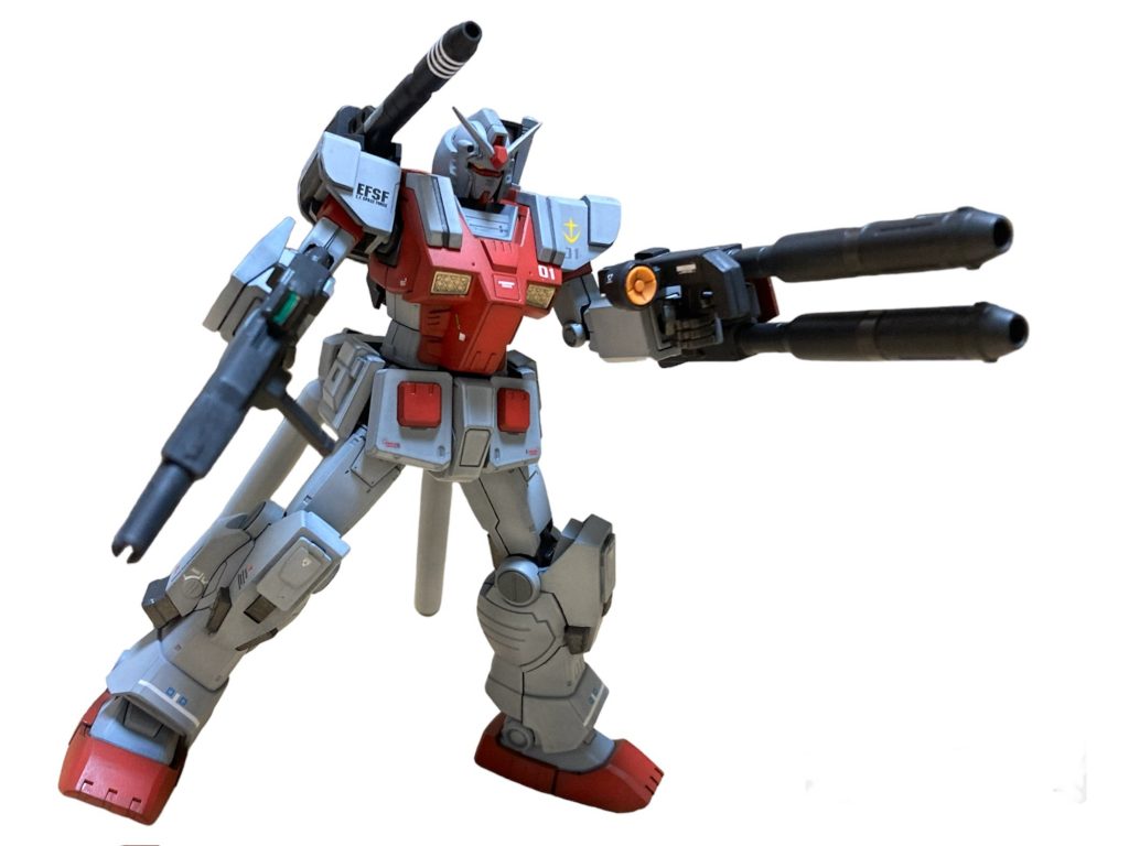 二連ビームガンを構えたポーズ。いつもながら写真は得意でないです😭