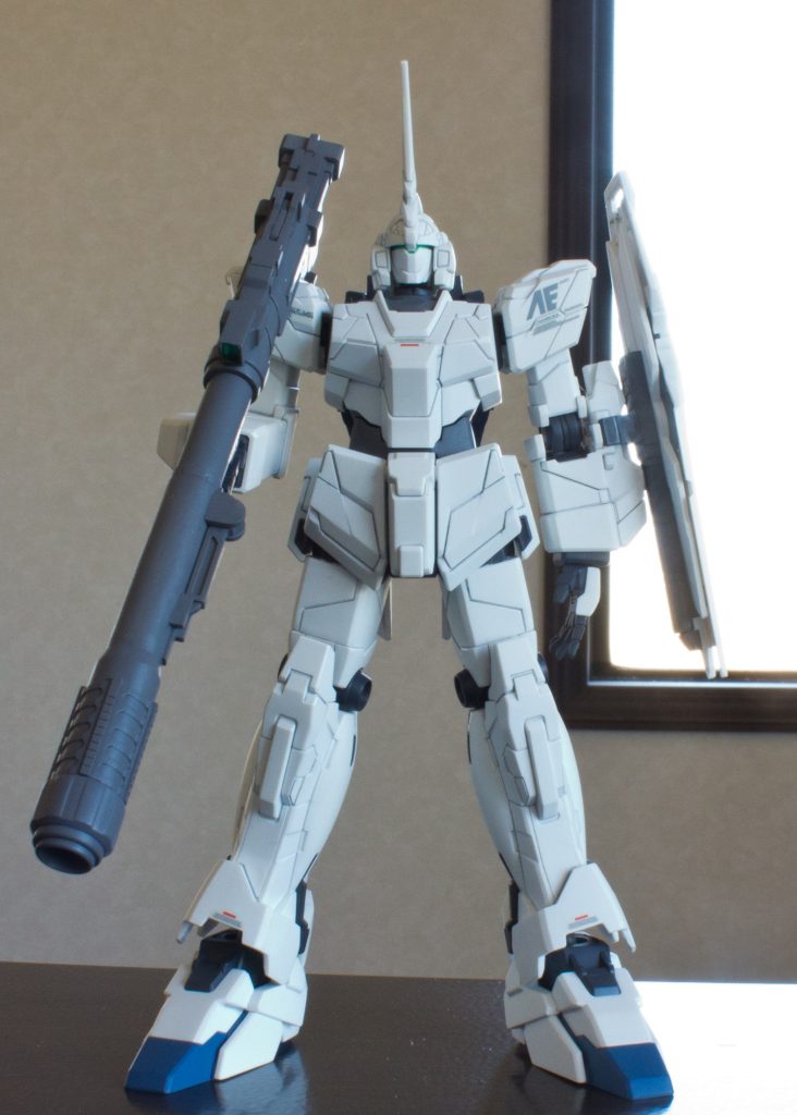 先ずは主役機と言うことでHGUCのユニコーンガンダムのユニコーン&デストロイモードを買って来て一応全塗装で仕上げました。デストロイモードの方は欲しいって方にお譲りしました💦しっかしあくまで個人的な印象なのですが、劇中のMSって新旧問わず活き活きしてると思いませんか??何作っても全くモチベが落ちない!!それは製作時のBGMが天才澤野先生の音楽だからってこともメチャクチャ影響してると思いますが(笑)