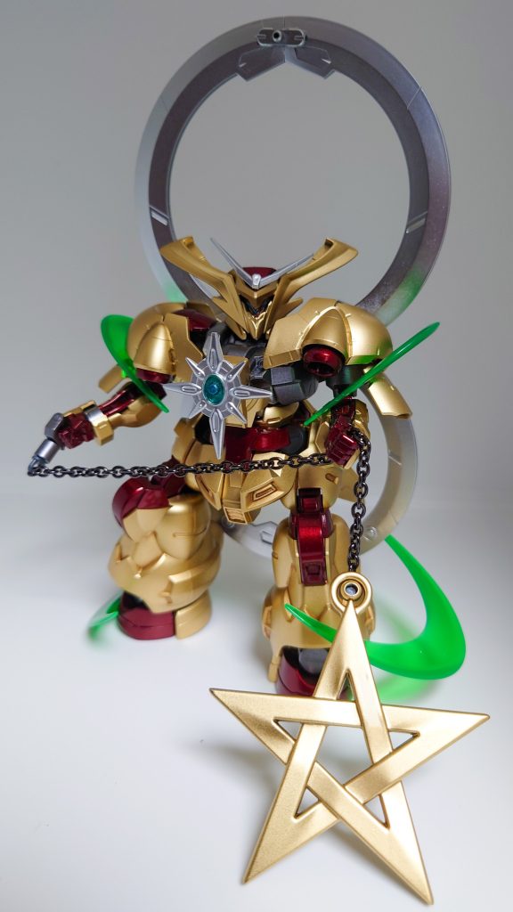 武器その３　シューティングスター背中の五芒星は武器にもなります。モーニングスターならぬシューティングスター(星だけに)です。