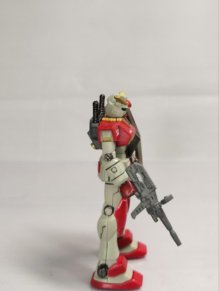 日清カップヌードル　RX７８−２　ガンダム　オリジナル塗装完成品–4枚目/制作者：ちゃこダム