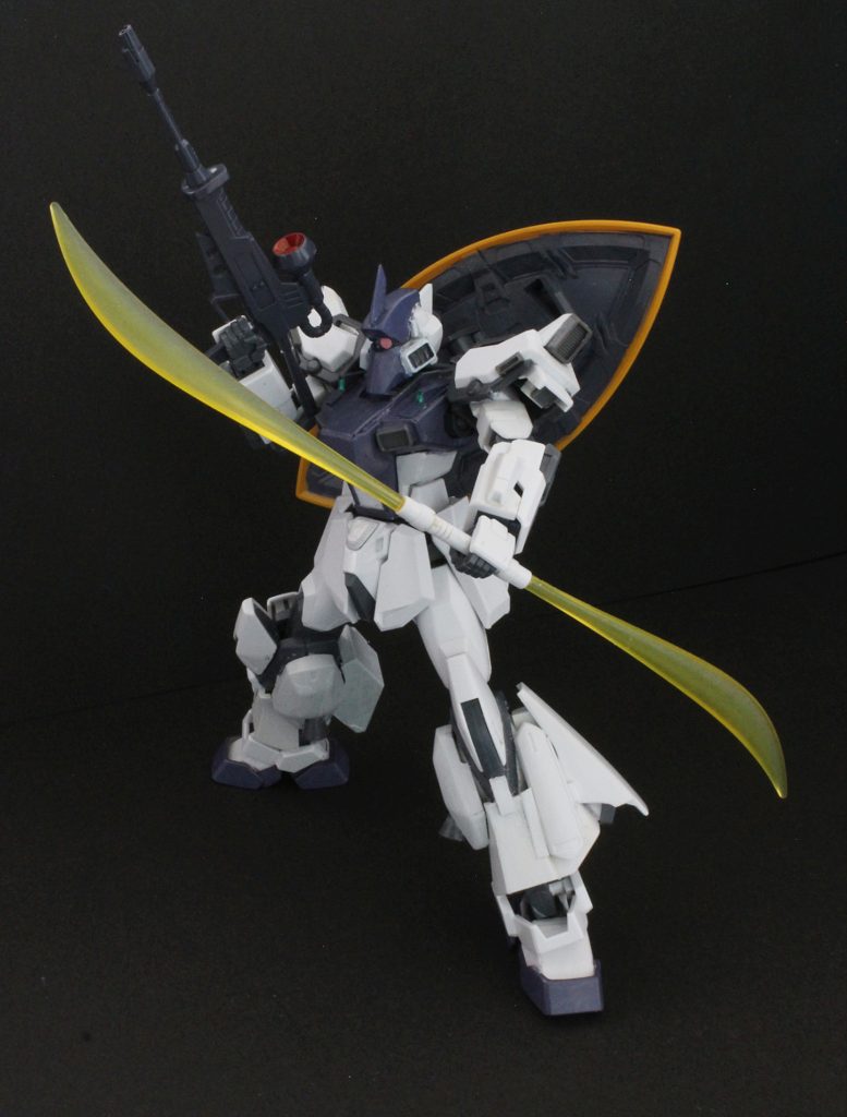 オリジナルのゲルググに似せた形態。 武装の本機用に調整されたビーム・ライフルの他、ゲルググ・シールド,ビーム・ナギナタを装備する。