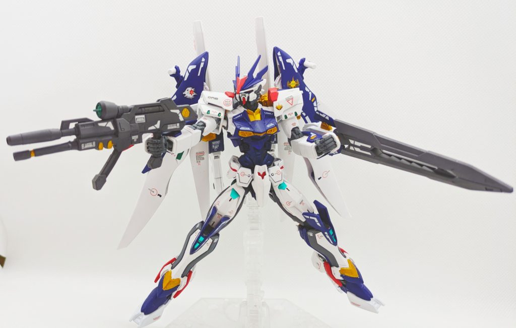 ビームライフルはMGのストライクを改造してHGのサイズにしたもの