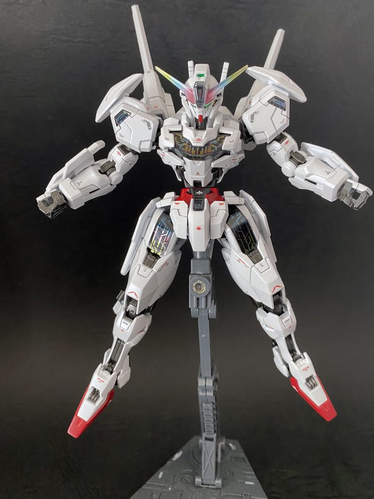 エスカッシャン装備で同じポーズ。