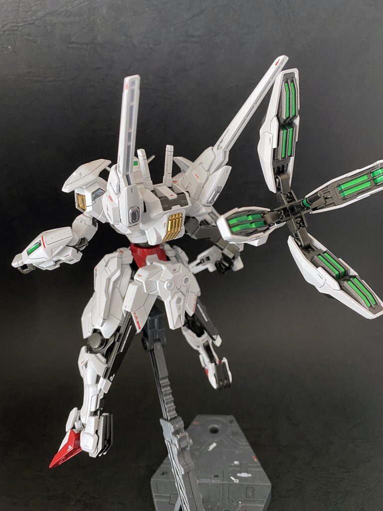 ボリュームのある後ろ姿。