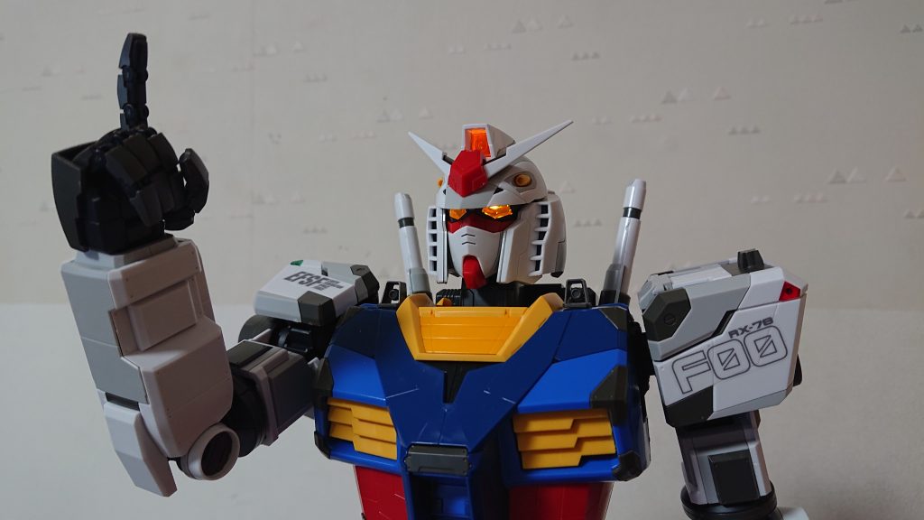 LED点灯♪付属のLEDが調子悪かったので手持ちのレッドを入れてます☀️