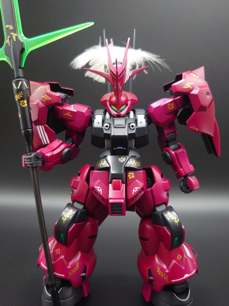金の装飾はネイル用のシールを使用しました。実戦においては何のタクティカルアドバンテージもありません。シールの縁が少し目立ちますが、多分貼り方が下手なのだと思います。