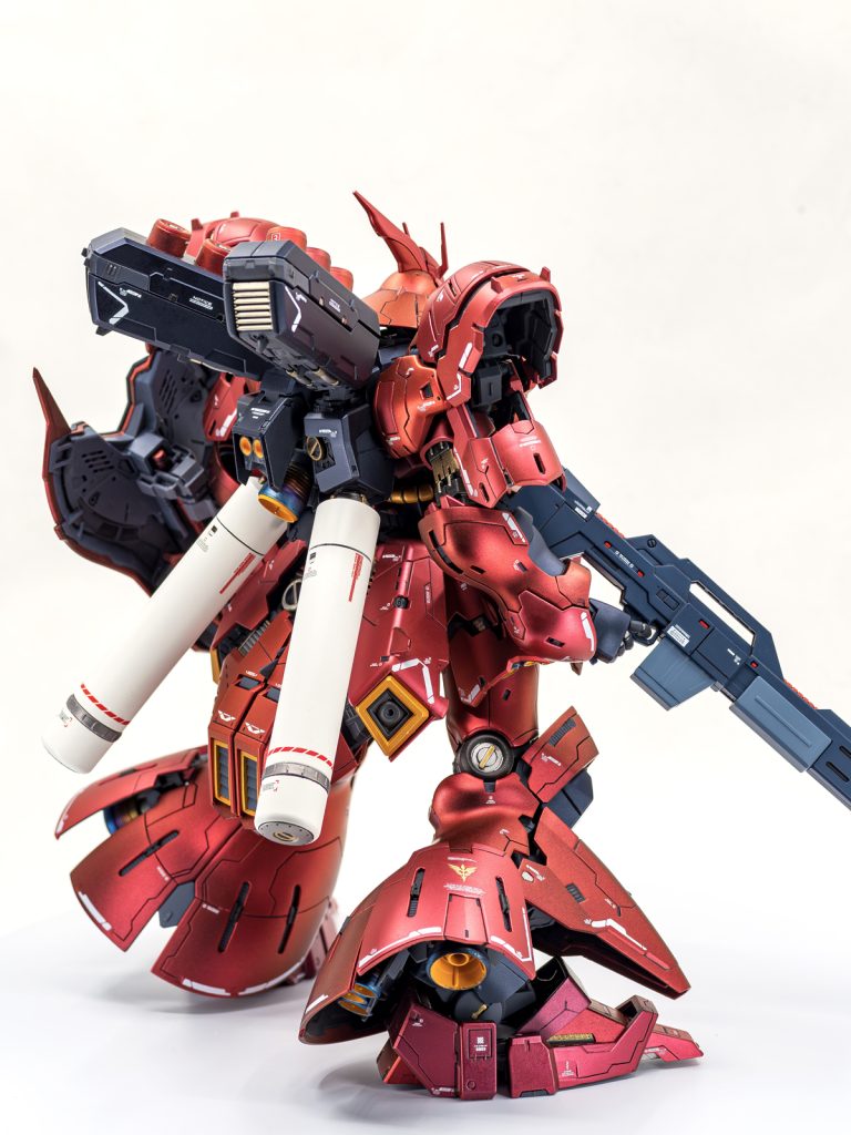 プロペラントタンクはどうしても白にしたかったので白。少し暖色系に寄せたかったんでナッツホワイトで。ほとんど見えないですがファンネル背面にナンバリング1~6までを貼ってみたり。