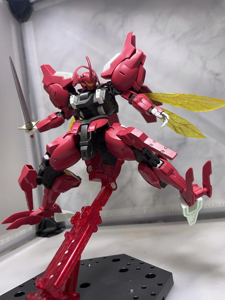 ソードはコトブキヤの西洋剣。4種あったうち一番しっくり来たのがコレだった。